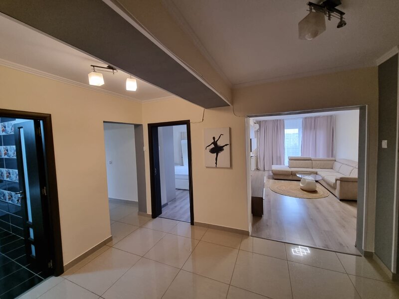 Unirii Bulevard,  Nerva Traian